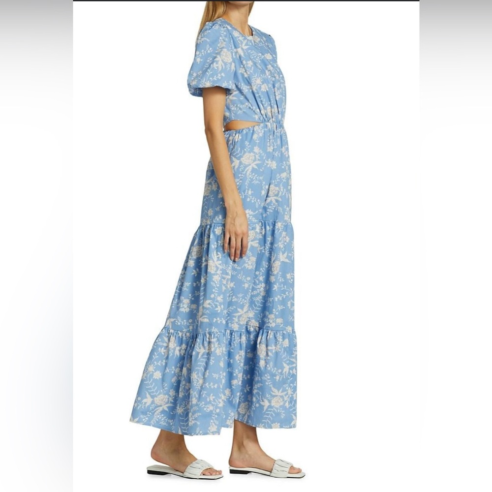 WAYF Plaza Floral CutOut Tiered Maxi Dress
Sky Blue Toile Small